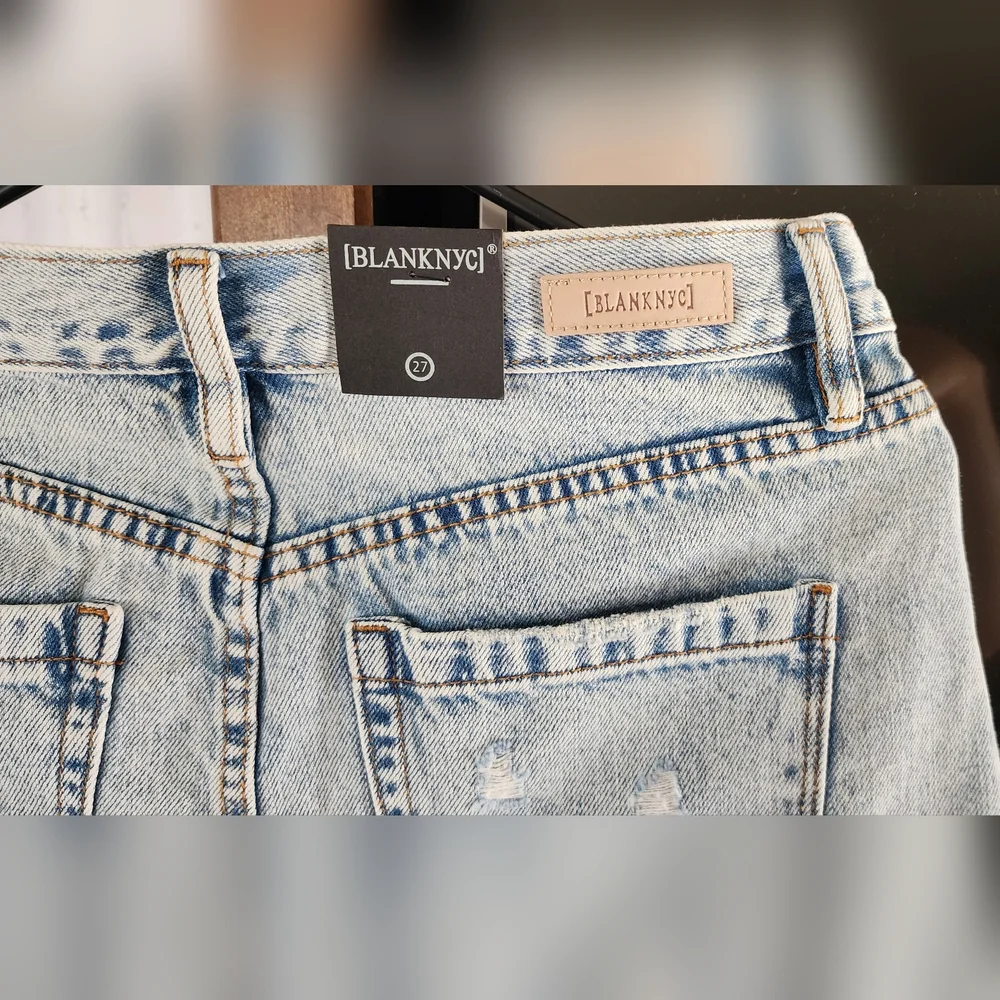 New! | Blank NYC | Women shorts - Picture 3 of 3